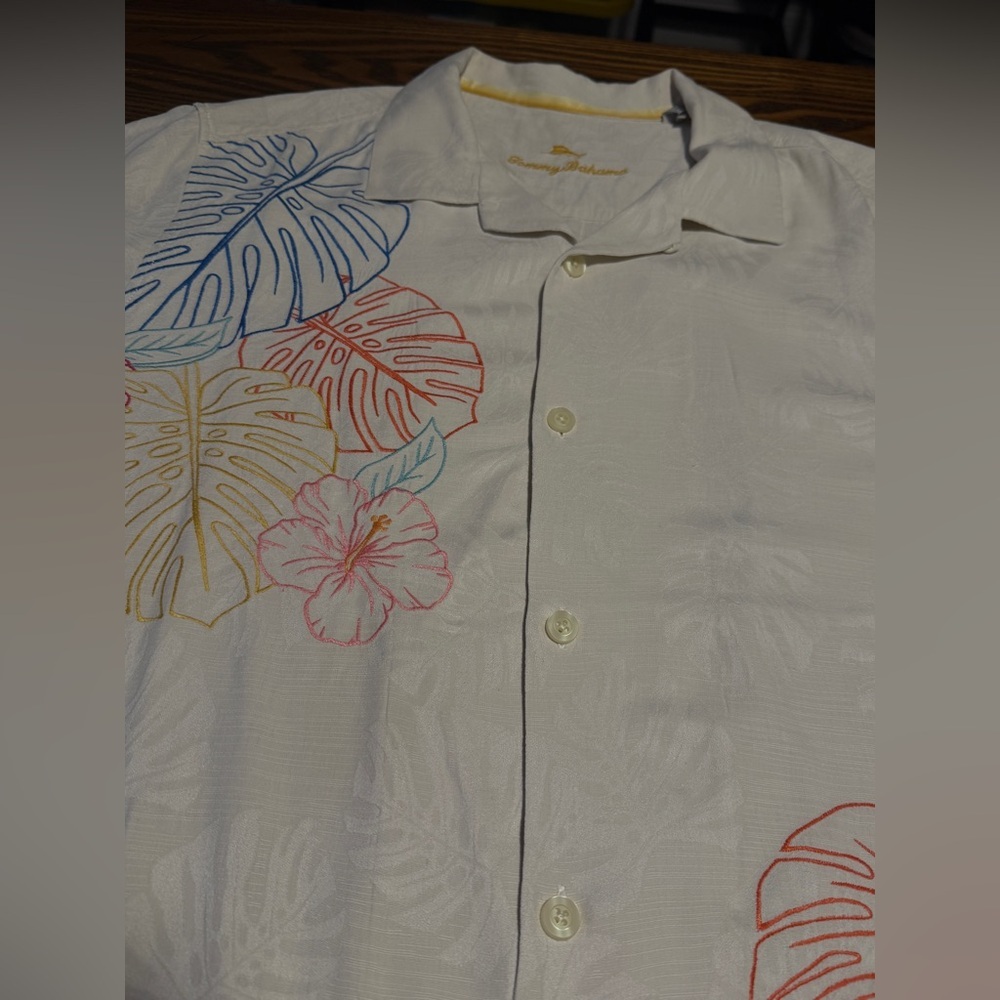 Tommy Bahama 100%‎ Silk Shirt Men’s XL Sketched Tropics Cream Embroidered floral - Picture 10 of 16